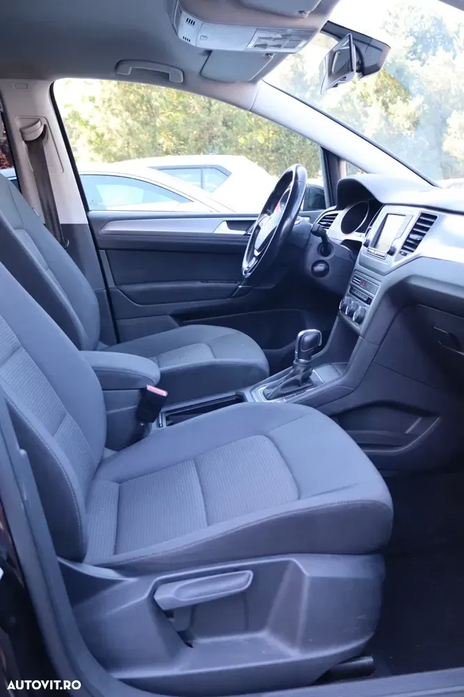 Volkswagen Golf 1.6 TDI DSG Highline — imagine 6