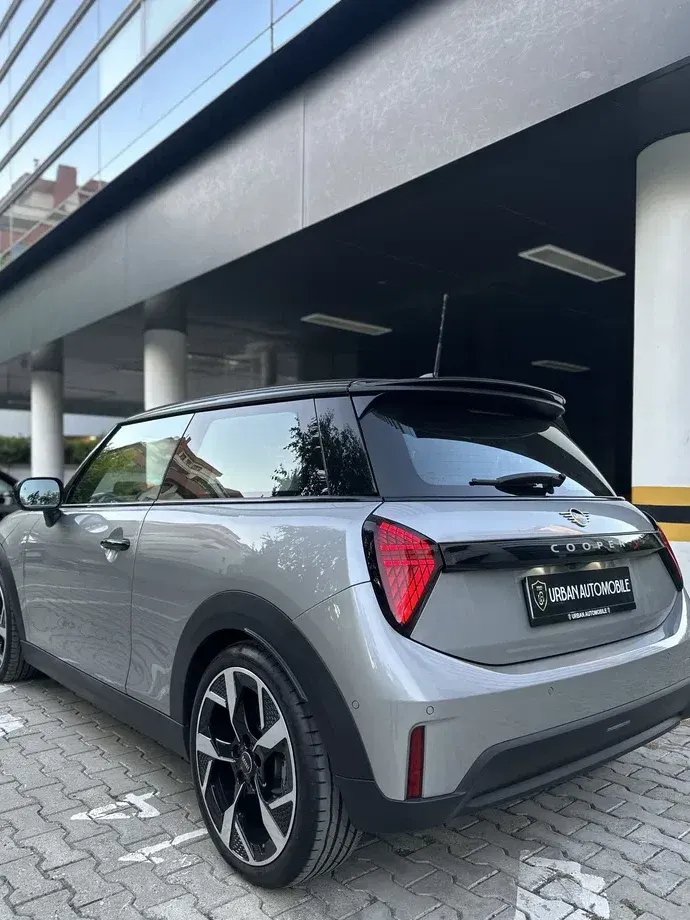 MINI Cooper S John Works Trim — imagine 6