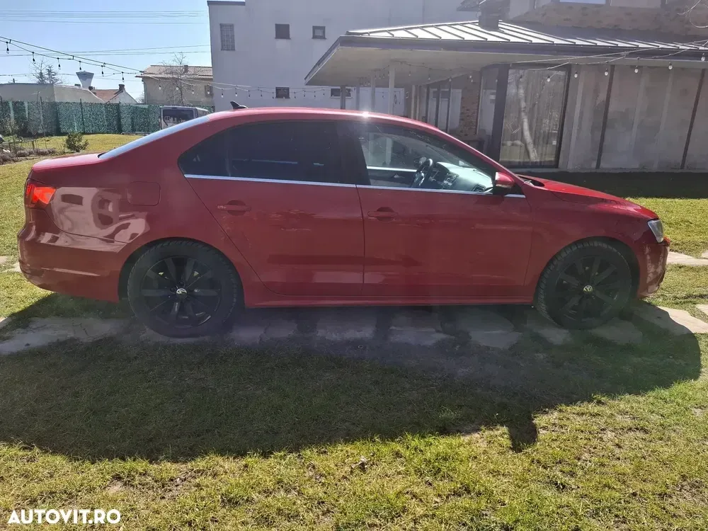 Volkswagen Jetta 2.0 TDI CR DPF DSG Highline — imagine 6