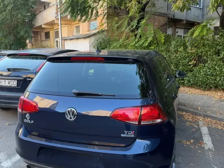 Volkswagen Golf 1.6 TDI DPF DSG BlueMotion Technology Comfortline