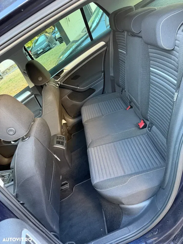 Volkswagen Golf 1.6 TDI DPF DSG BlueMotion Technology Comfortline — imagine 4