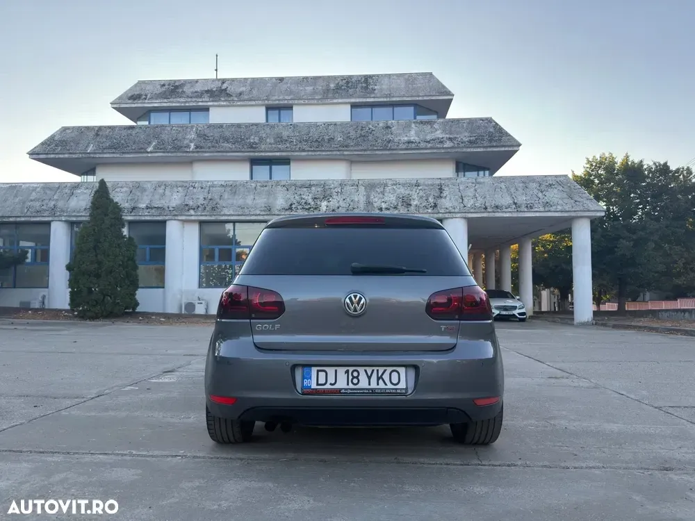 Volkswagen Golf 1.6 Comfortline DSG — imagine 3