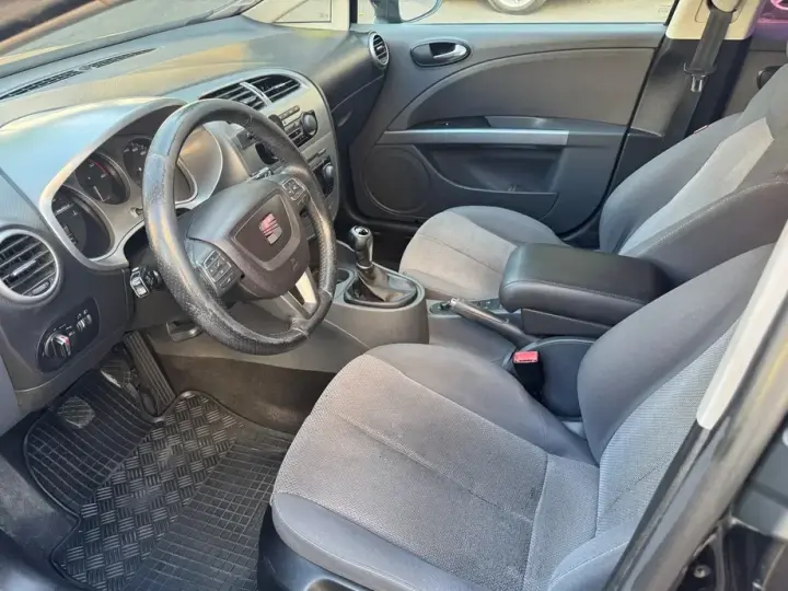 Seat Leon II 2.0 TDI DPF FR