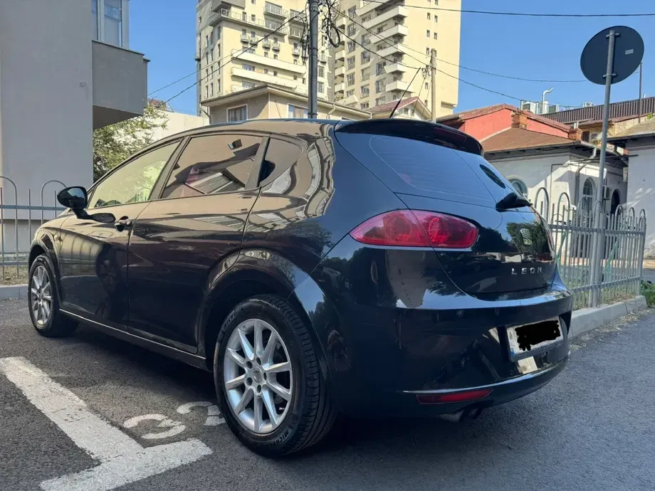 Seat Leon II 2.0 TDI DPF FR — imagine 4