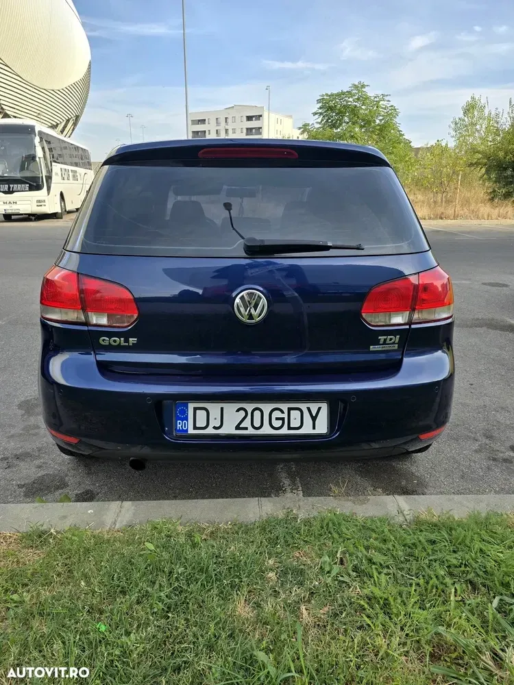 Volkswagen Golf — imagine 4