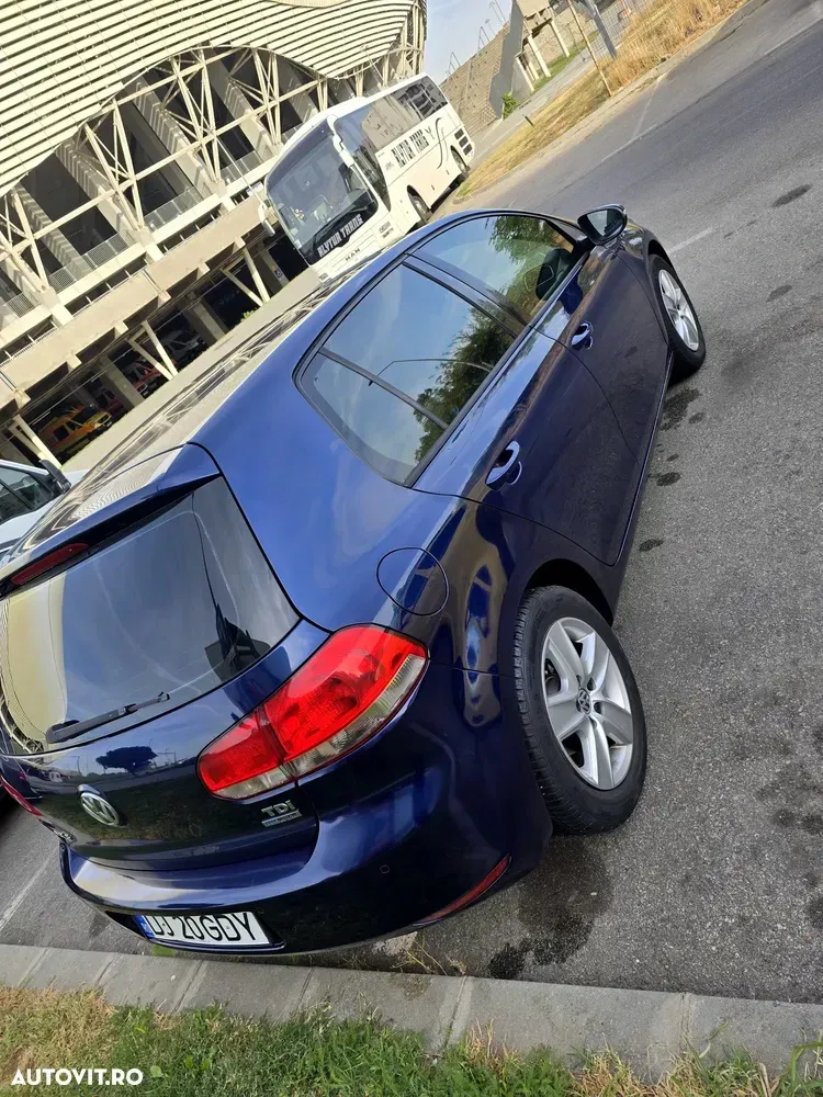 Volkswagen Golf — imagine 3