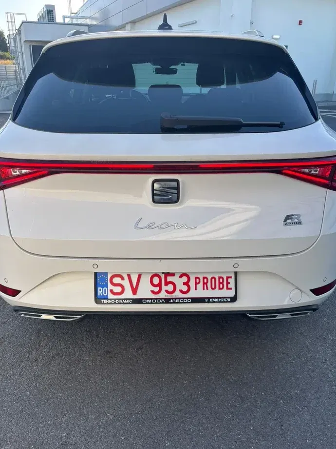 Seat Leon IV 1.4 e-Hybrid DSG FR — imagine 3