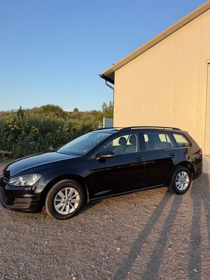 Volkswagen Golf 1.2 TSI BlueMotion Technology Comfortline — imagine 2