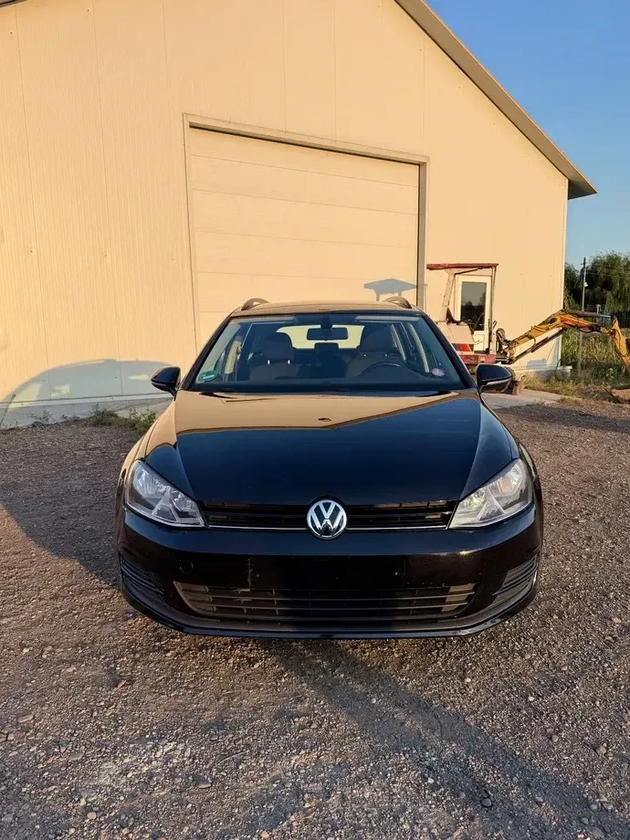 Volkswagen Golf 1.2 TSI BlueMotion Technology Comfortline — imagine 3