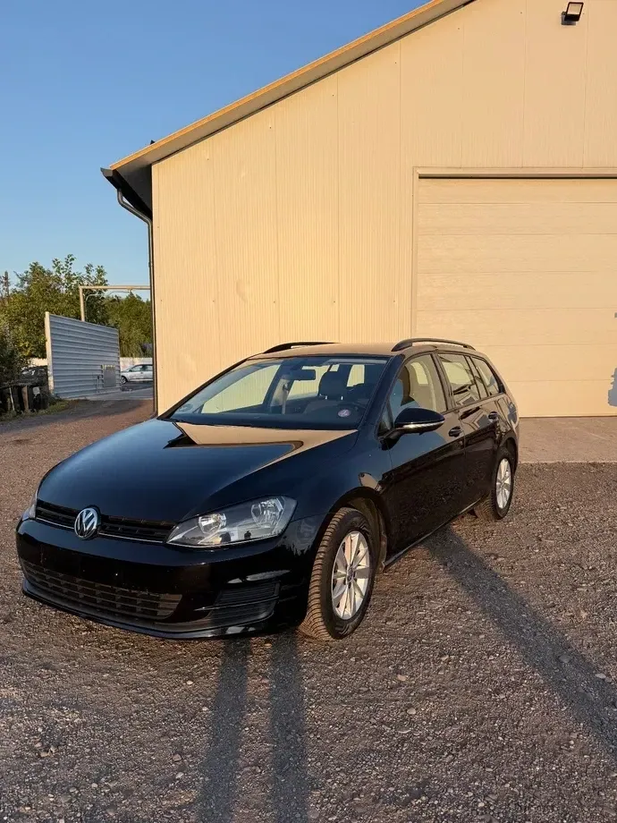 Volkswagen Golf 1.2 TSI BlueMotion Technology Comfortline — imagine 4
