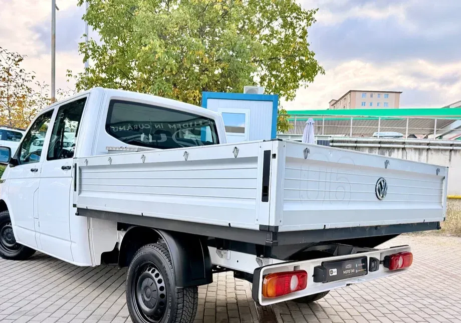Volkswagen Transporter Dokka — imagine 4
