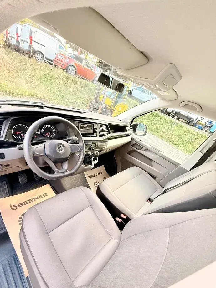 Volkswagen Transporter Dokka — imagine 5