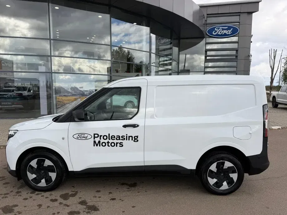 Ford Transit Courier — imagine 2