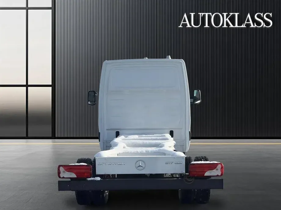 Mercedes-Benz Sprinter 517 — imagine 4