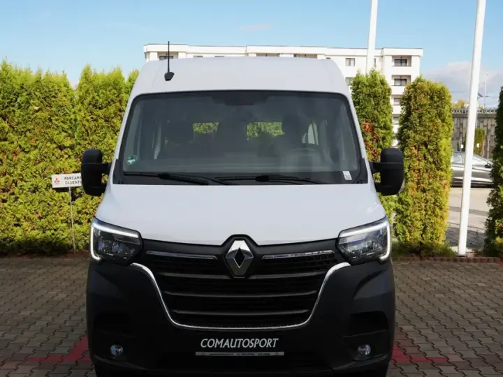 Renault MASTER L2H2 8+1