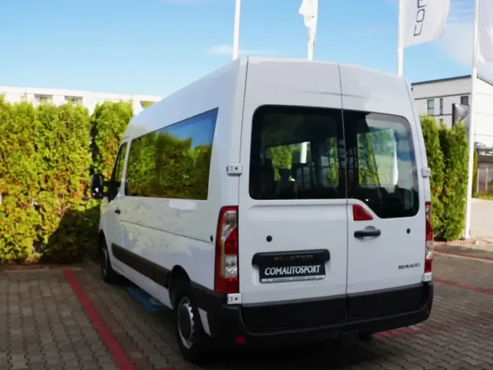 Renault MASTER L2H2 8+1