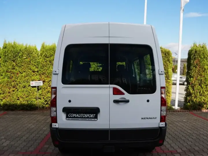 Renault MASTER L2H2 8+1