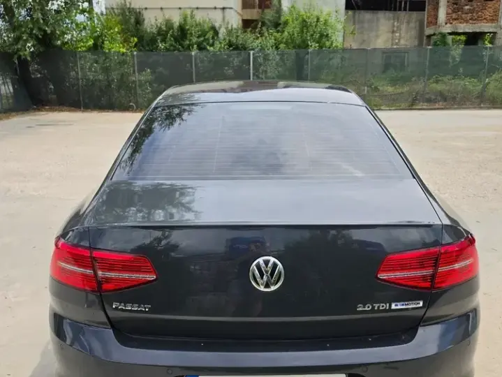 Volkswagen Passat B8 2.0 TDI DSG Highline