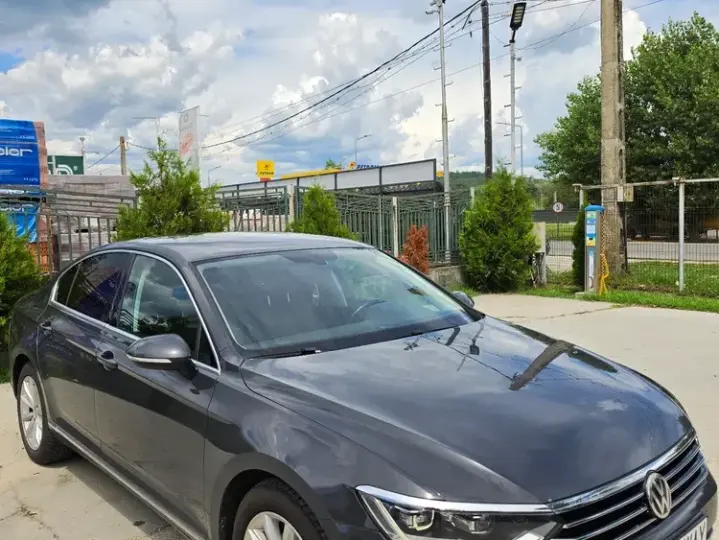 Volkswagen Passat B8 2.0 TDI DSG Highline