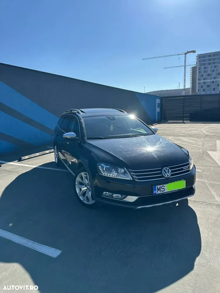 Volkswagen Passat Alltrack 2.0 TDI 4Motion DSG BlueMotion Tec — imagine 2