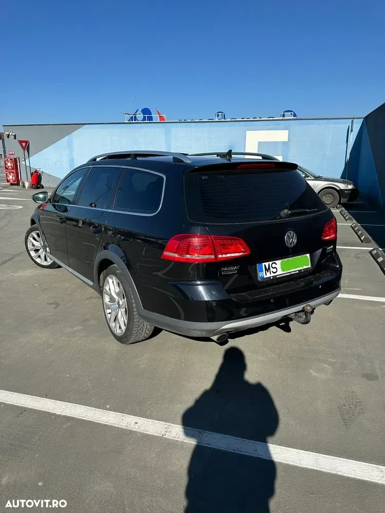 Volkswagen Passat Alltrack 2.0 TDI 4Motion DSG BlueMotion Tec — imagine 3