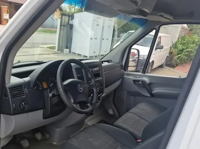 Mercedes-Benz Sprinter 313