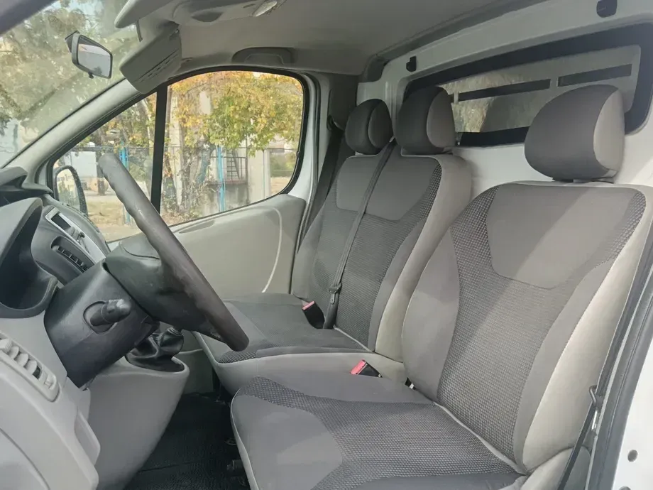 Opel VIVARO — imagine 5