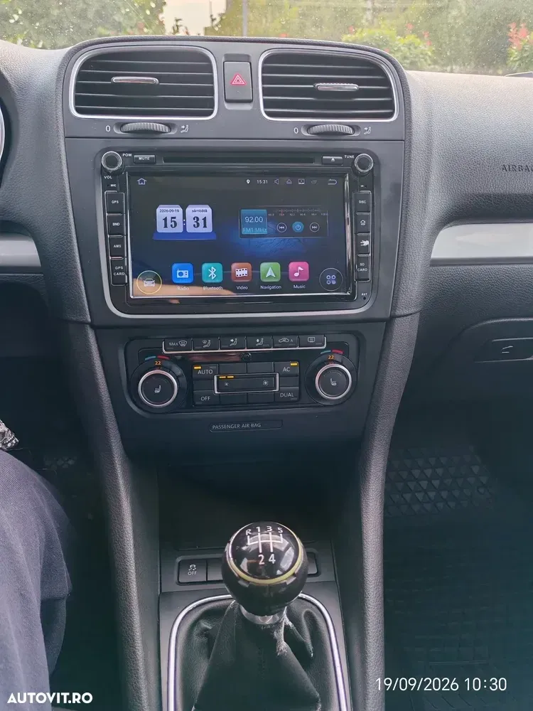 Volkswagen Golf 1.6 TDI BlueMotion Technology DPF Trendline — imagine 3