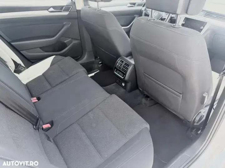 Volkswagen Passat B8 1.6 TDI SCR DSG Comfortline