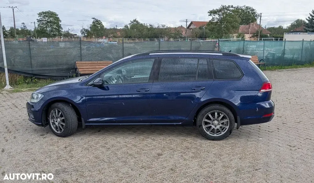 Volkswagen Golf 1.6 TDI Comfortline — imagine 5