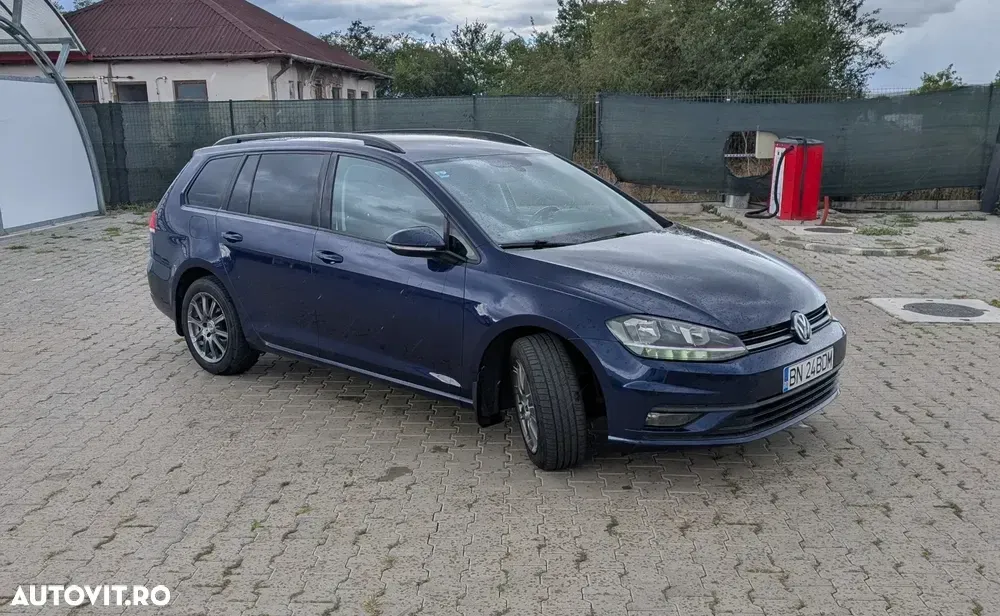 Volkswagen Golf 1.6 TDI Comfortline — imagine 4