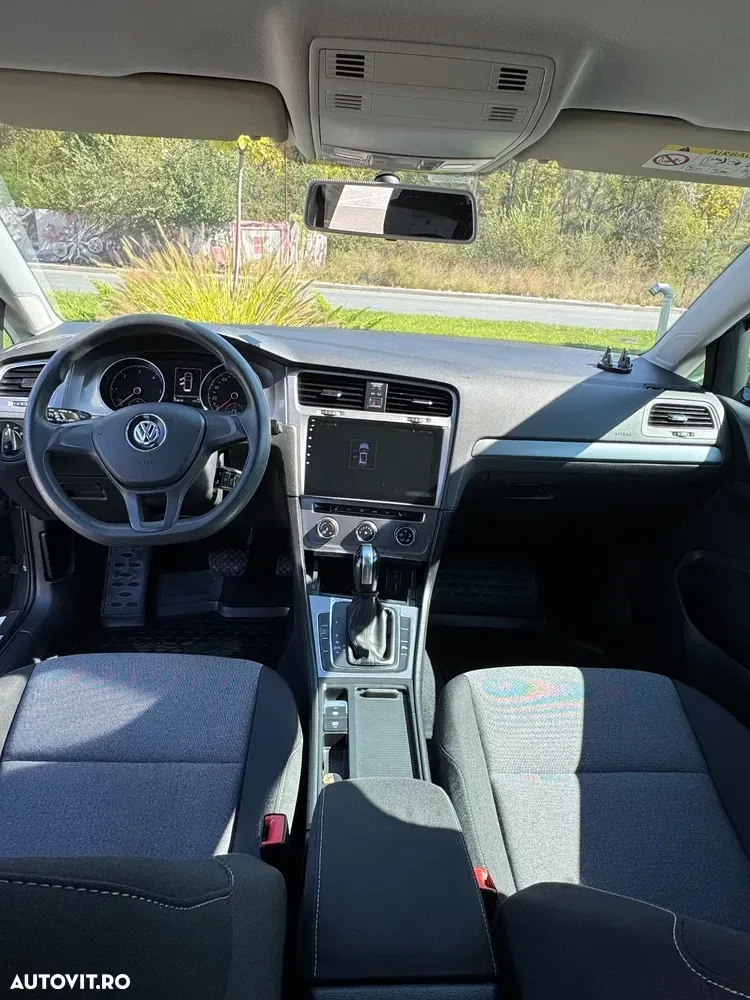 Volkswagen Golf 1.6 TDI DSG BMT Comfortline — imagine 4