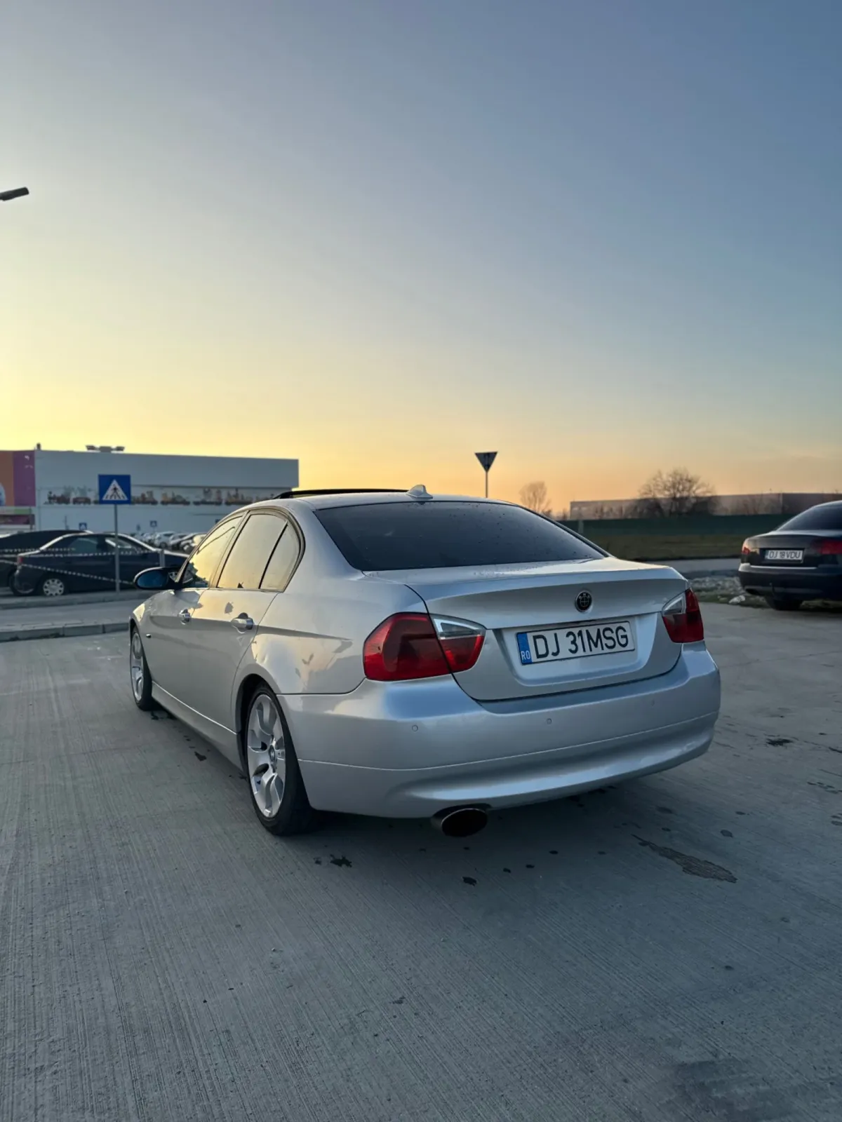 BMW Seria 3 E90/E91/E92/E93 320D — imagine 6
