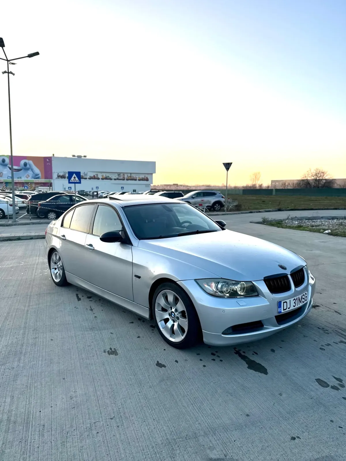 BMW Seria 3 E90/E91/E92/E93 320D — imagine 2