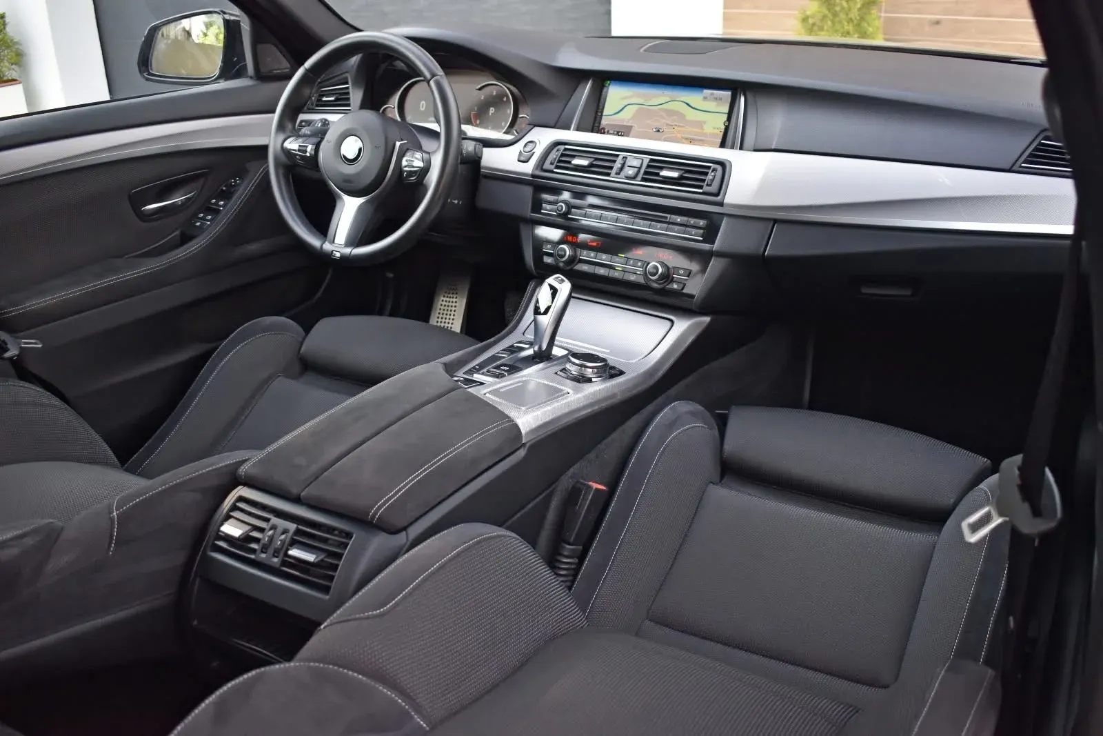 BMW Seria 5 F10 520d, Mpaket de fabrică, b47, 190cp — imagine 6