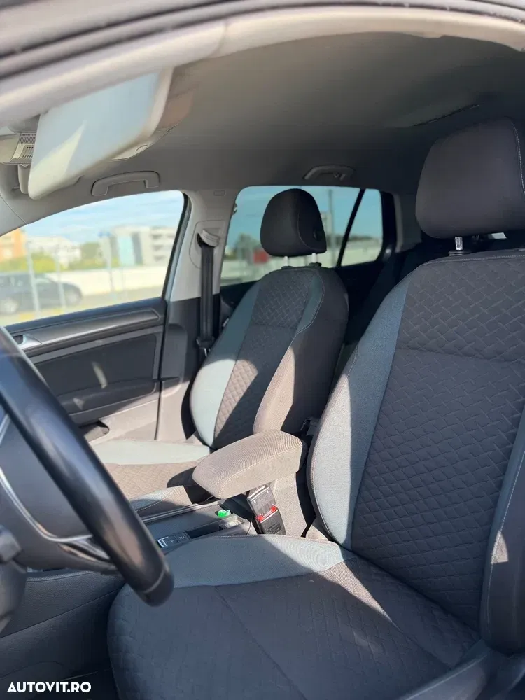 Volkswagen Golf 1.6 TDI SCR DSG IQ.DRIVE — imagine 3