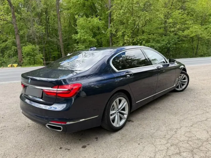BMW Seria 7 G11/G12 750Li xDrive