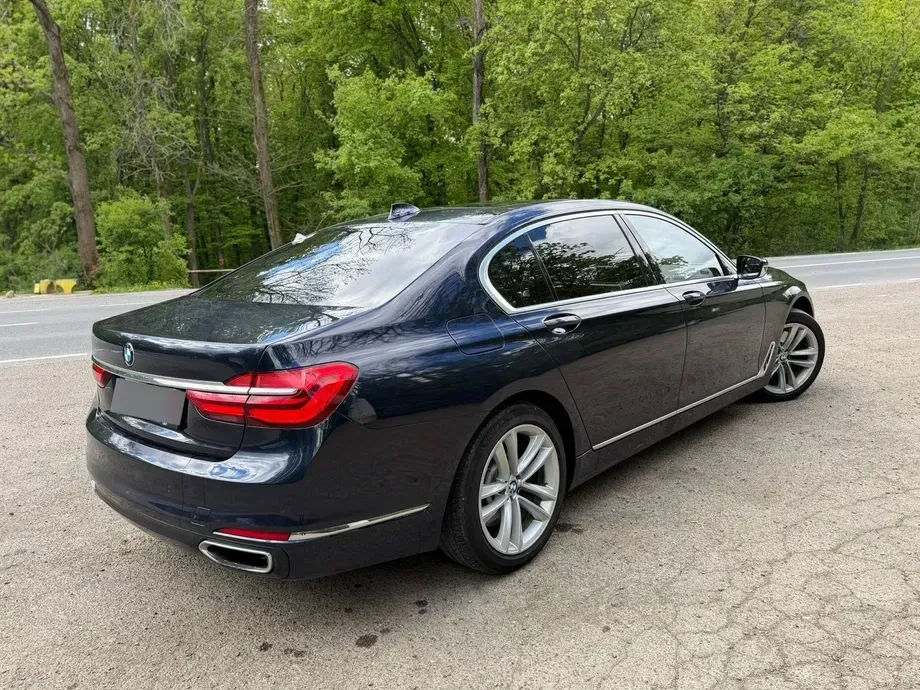 BMW Seria 7 G11/G12 750Li xDrive — imagine 6