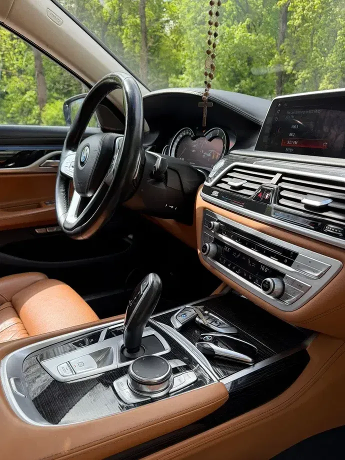 BMW Seria 7 G11/G12 750Li xDrive — imagine 4