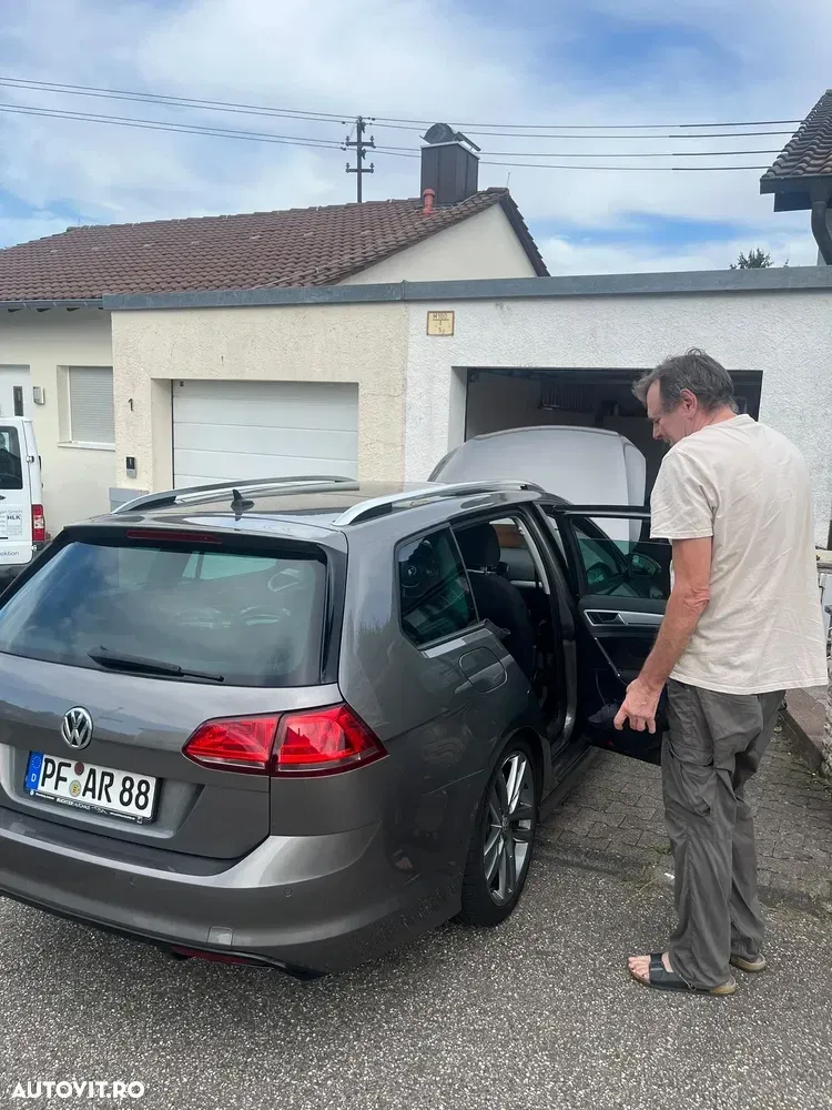 Volkswagen Golf — imagine 4