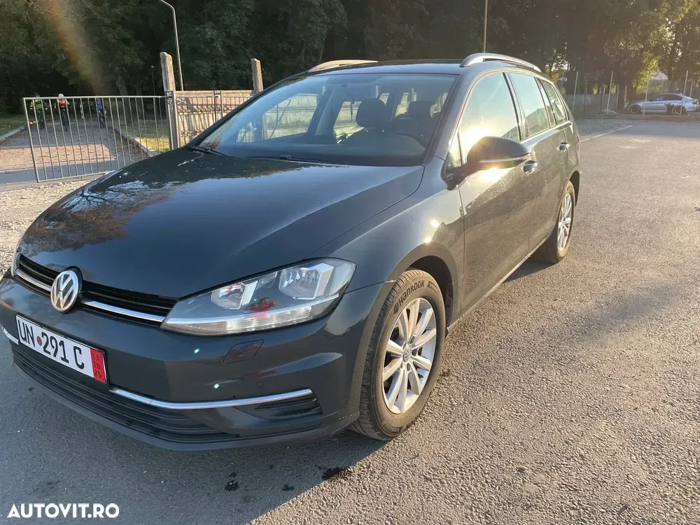 Volkswagen Golf 2.0 TDI SCR Comfortline — imagine 3