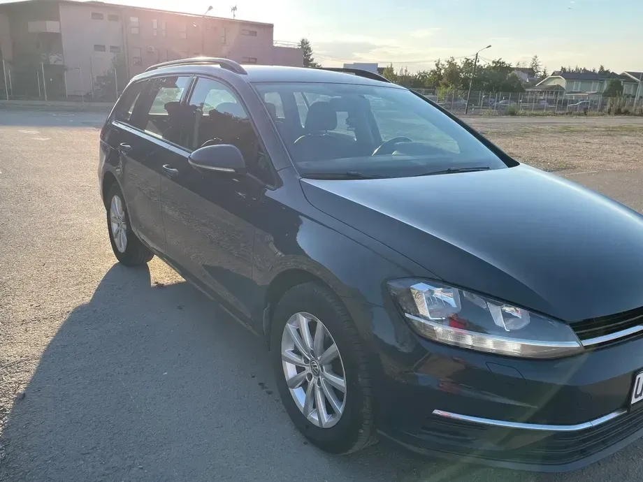Volkswagen Golf 2.0 TDI SCR Comfortline — imagine 2