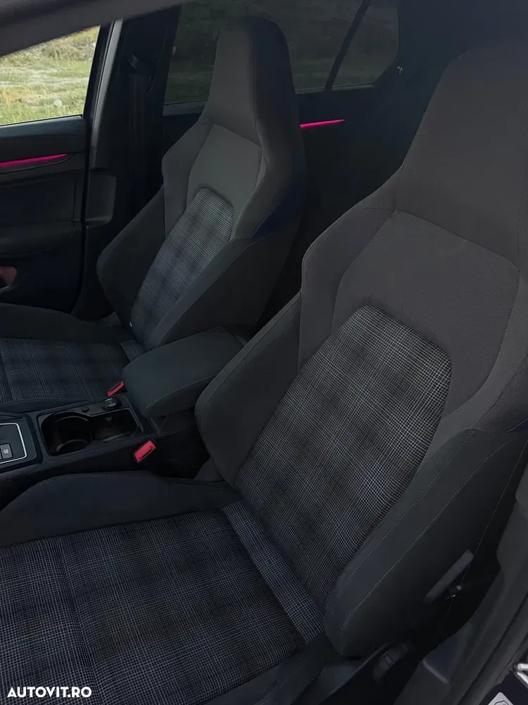 Volkswagen Golf — imagine 4