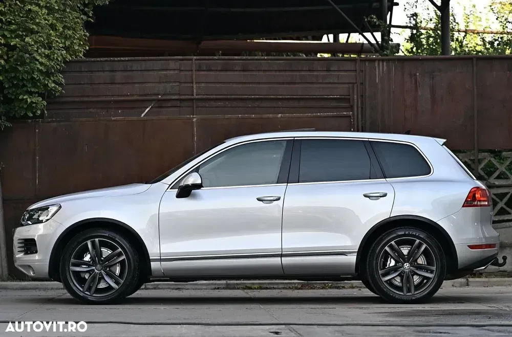 Volkswagen Touareg 3.0 V6 TDI Blue Motion DPF Automatik — imagine 6
