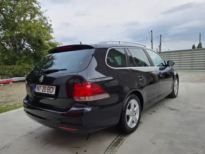 Volkswagen Golf VI 1.6 TDI DPF BlueMotion