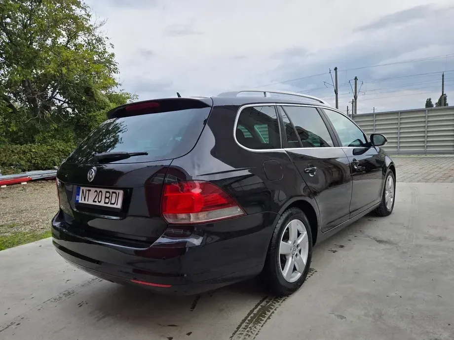 Volkswagen Golf VI 1.6 TDI DPF BlueMotion — imagine 3