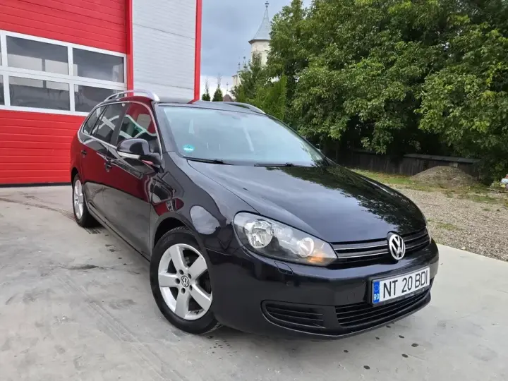 Volkswagen Golf VI 1.6 TDI DPF BlueMotion