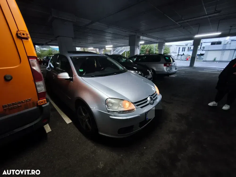 Volkswagen Golf 1.6 Comfortline — imagine 2