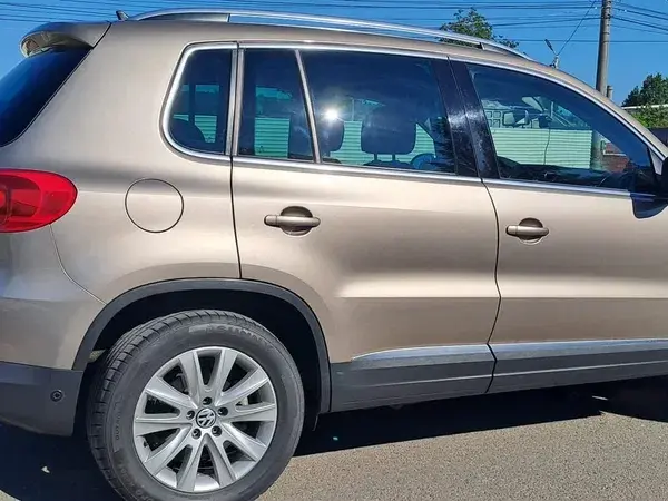 Volkswagen Tiguan 2.0 TDI DPF 4Motion Automatik Track & Field