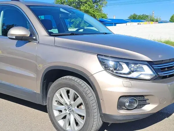 Volkswagen Tiguan 2.0 TDI DPF 4Motion Automatik Track & Field